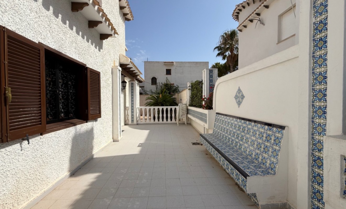 Sale - detached_house - Orihuela - Costa Blanca Sur