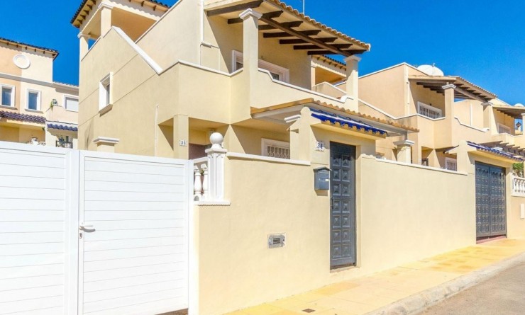 Wederverkoop - Detached villa - Orihuela Costa - Villamartín