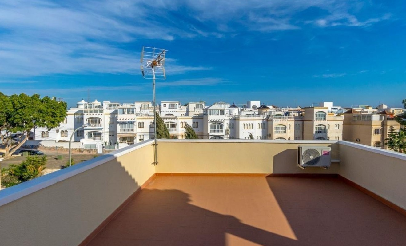 Wederverkoop - Detached villa - Orihuela Costa - Villamartín