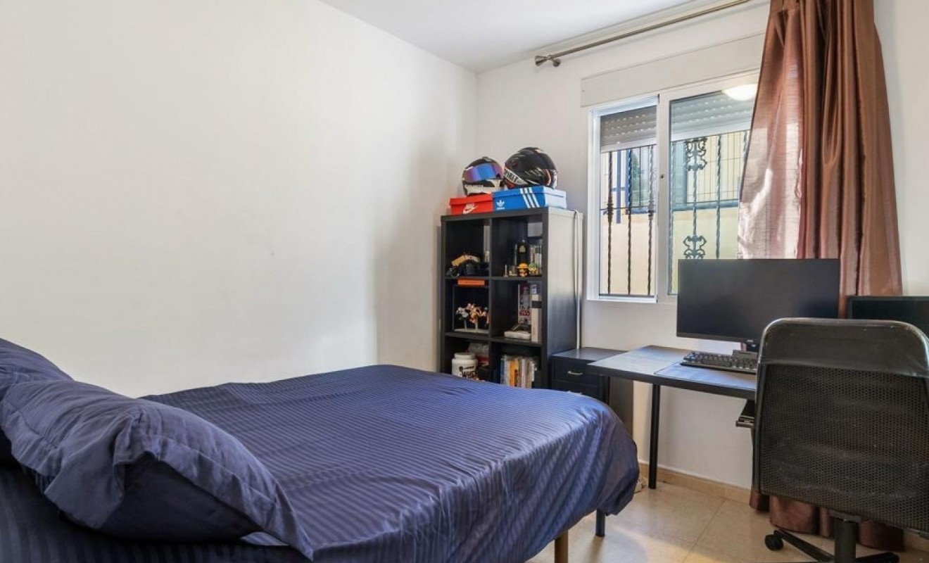 Wederverkoop - Detached villa - Orihuela Costa - Villamartín