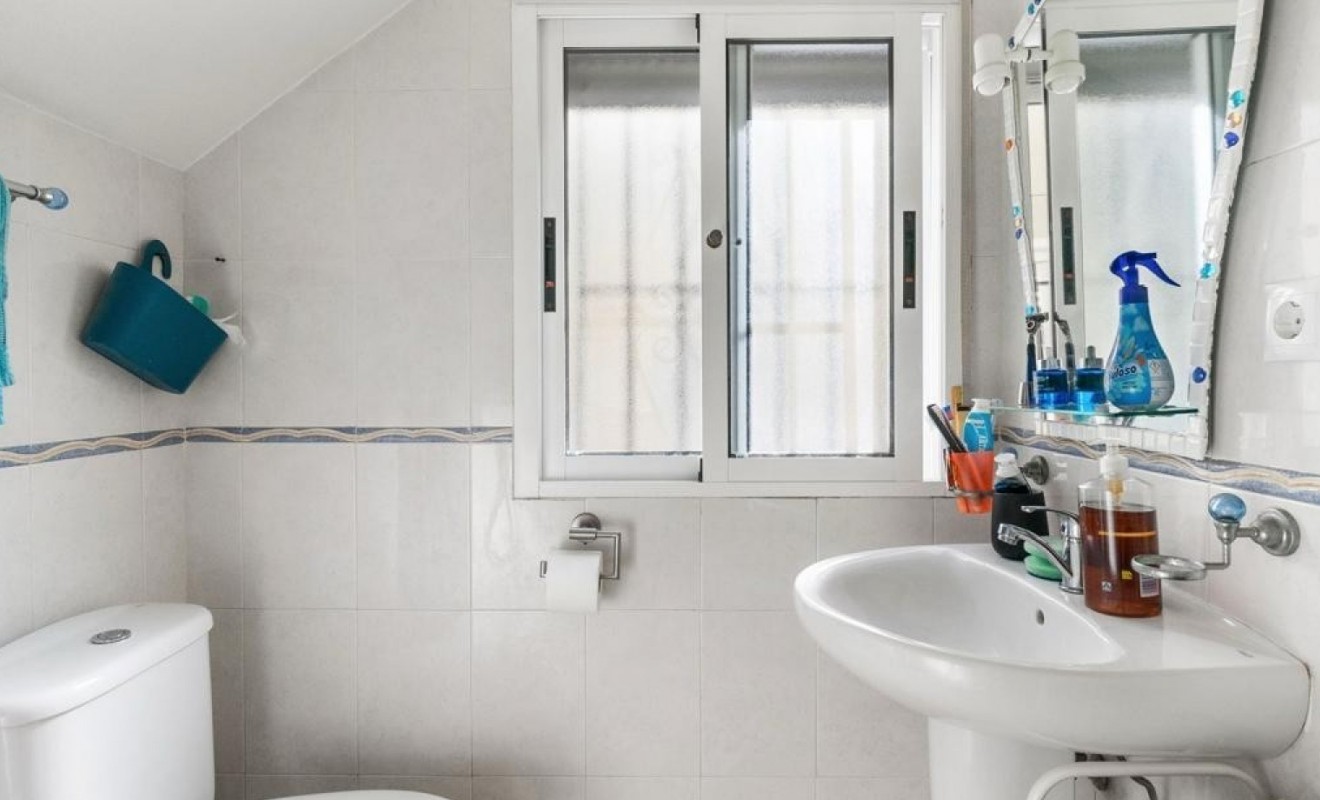 Wederverkoop - Detached villa - Orihuela Costa - Villamartín