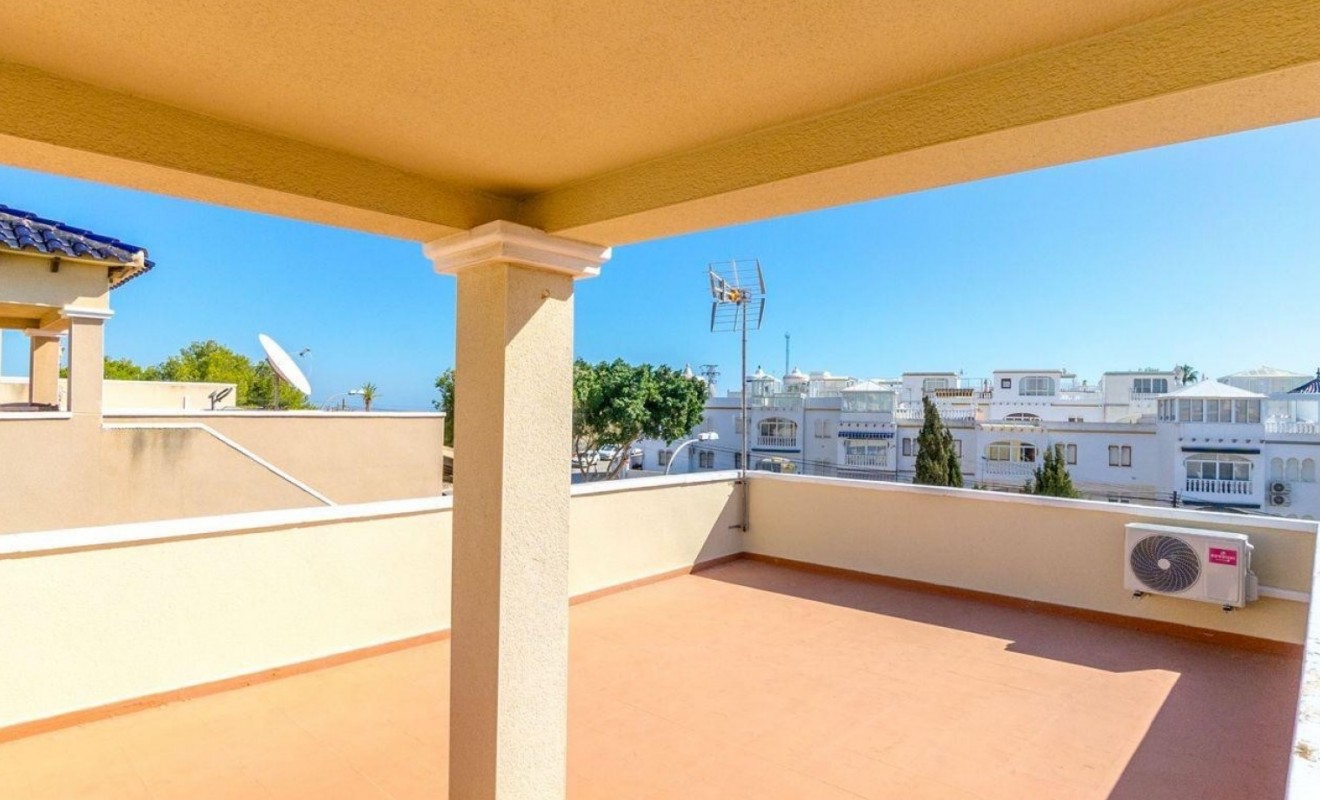 Wederverkoop - Detached villa - Orihuela Costa - Villamartín