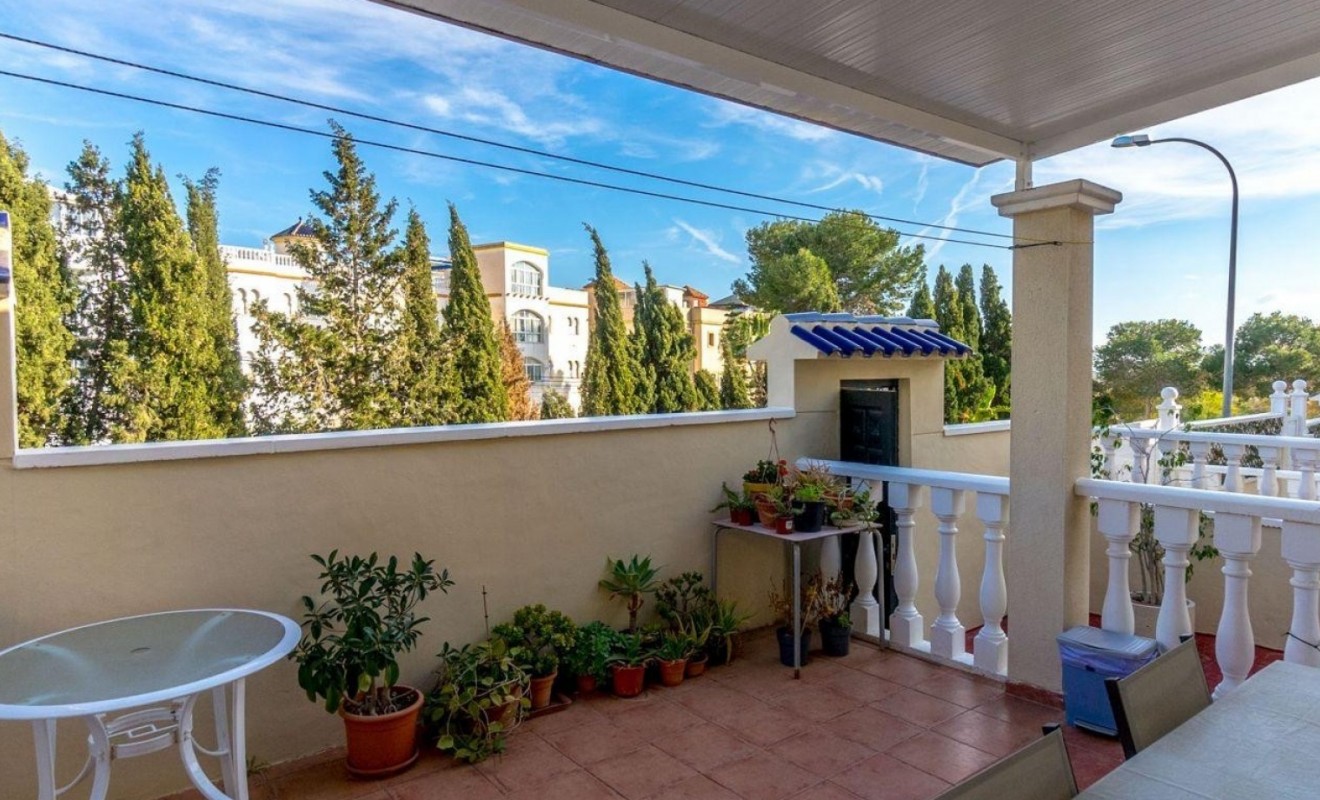 Wederverkoop - Detached villa - Orihuela Costa - Villamartín