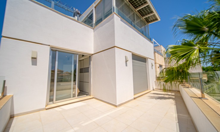 Sale - Villa - Orihuela Costa - Lomas de Cabo Roig