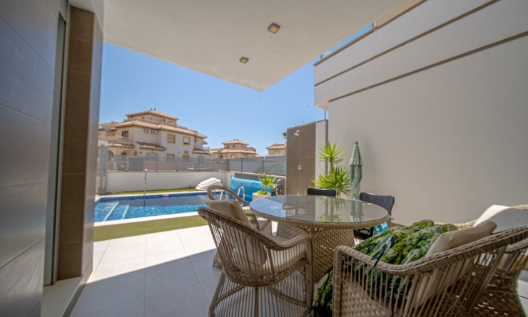 Sale - Villa - Orihuela Costa - Lomas de Cabo Roig