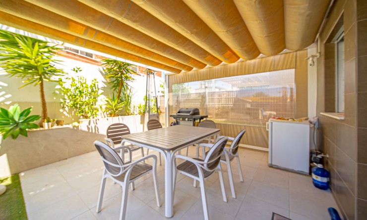 Sale - Villa - Orihuela Costa - Lomas de Cabo Roig