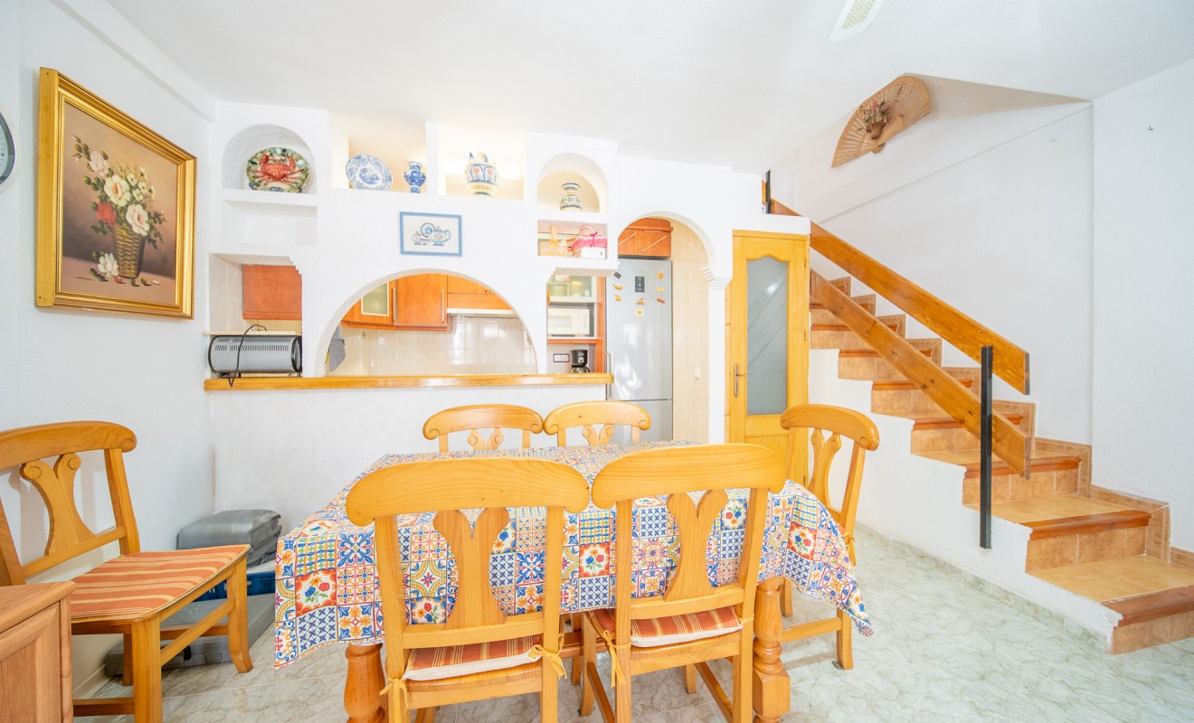 Sale - Casa de Pueblo - Torrevieja - La Mata