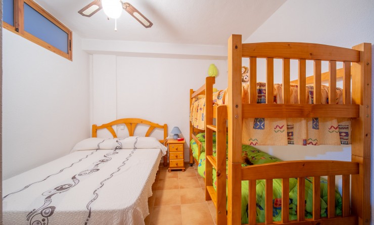 Sale - Casa de Pueblo - Torrevieja - La Mata