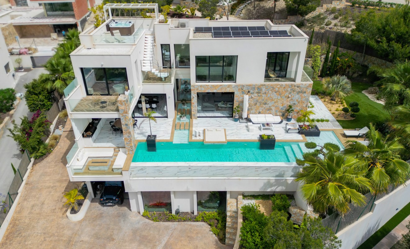 Sale - Villa - Orihuela Costa - Las Colinas Golf