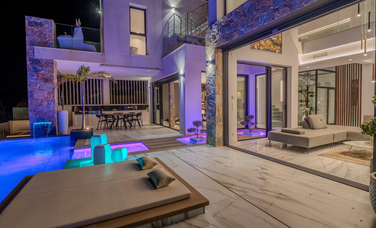 Sale - Villa - Orihuela Costa - Las Colinas Golf