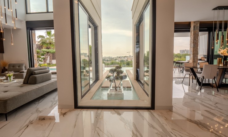 Sale - Villa - Orihuela Costa - Las Colinas Golf