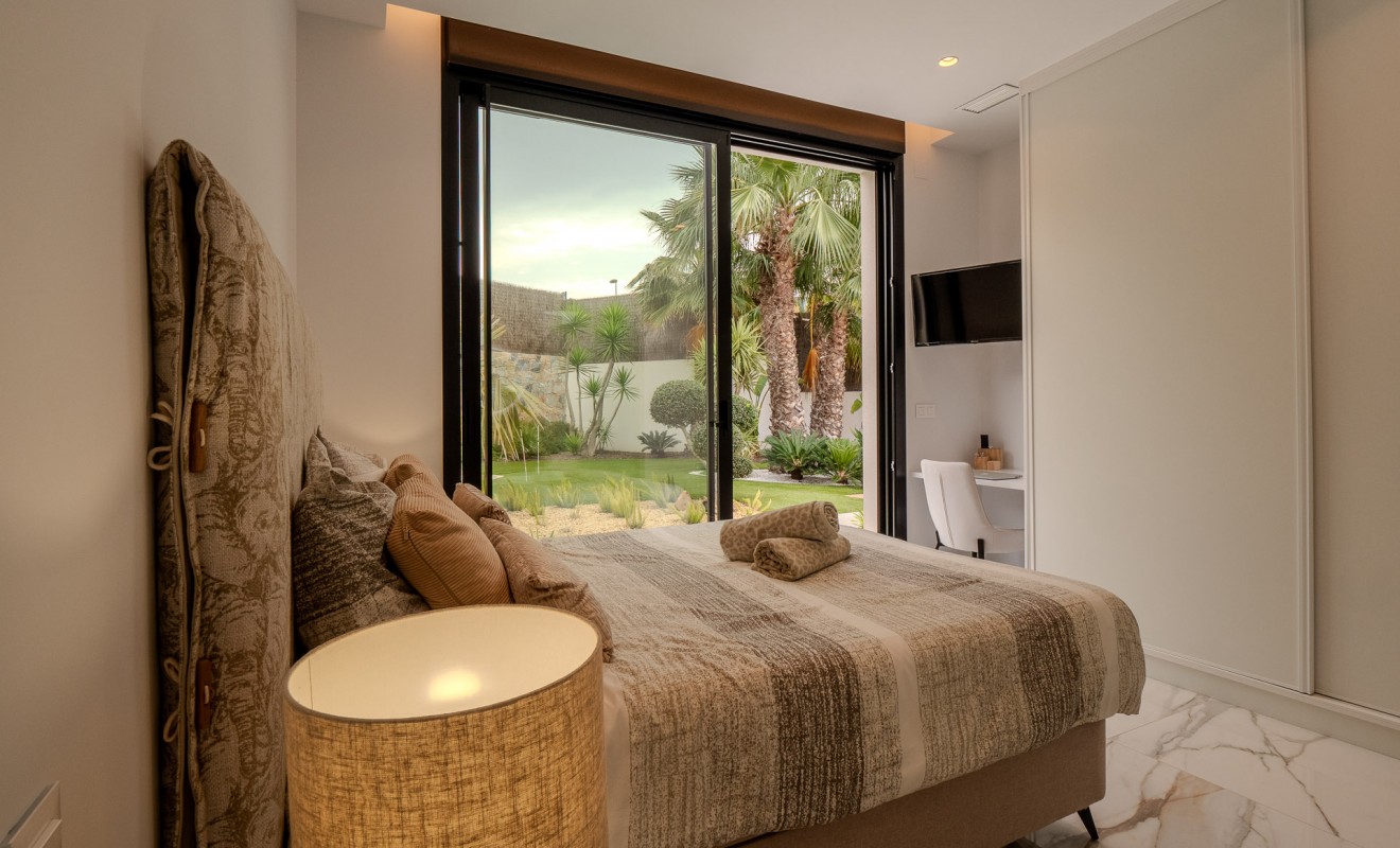 Sale - Villa - Orihuela Costa - Las Colinas Golf