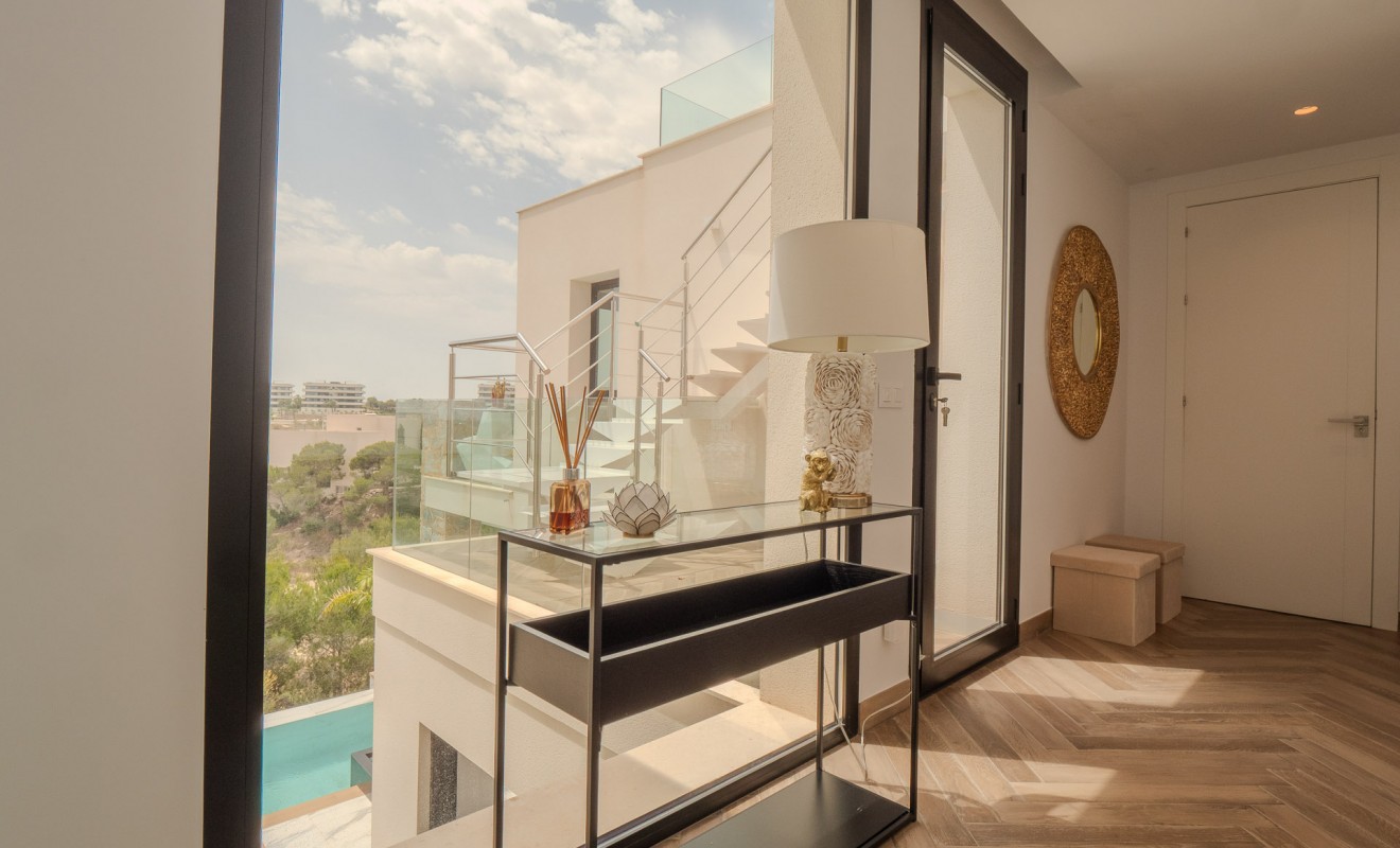 Sale - Villa - Orihuela Costa - Las Colinas Golf