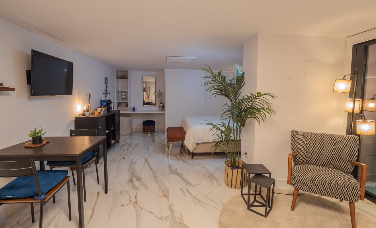 Sale - Villa - Orihuela Costa - Las Colinas Golf