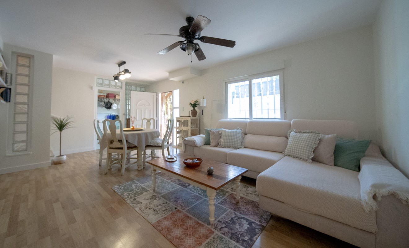 Wederverkoop - Villa - Torrevieja - Los balcones