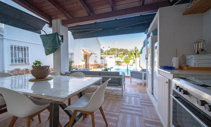 Wederverkoop - Villa - Torrevieja - Los balcones