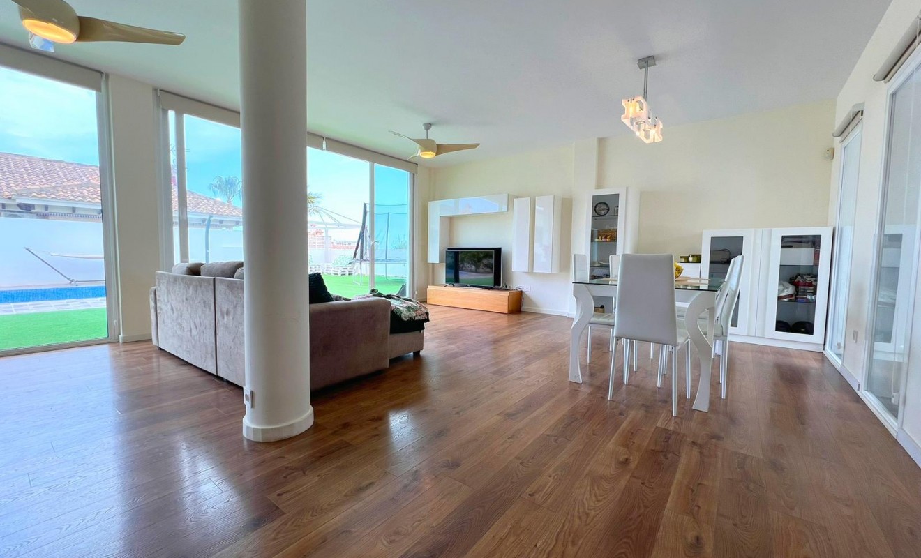 Wederverkoop - Villa - La marina - La Marina / El Pinet