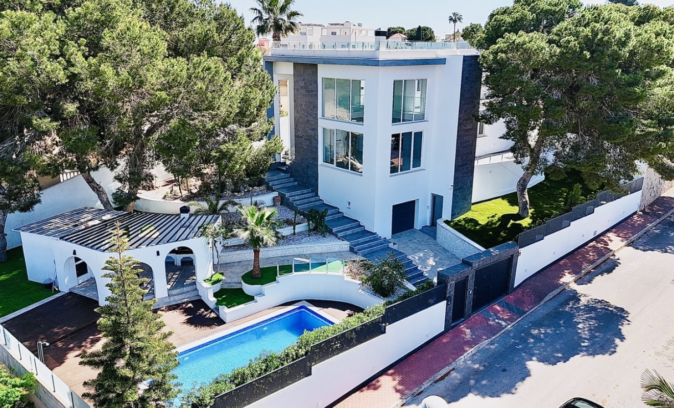 Sale - Villa - Los Balcones