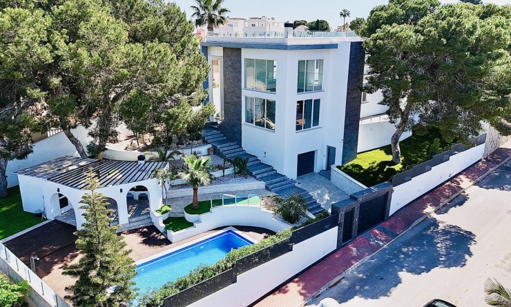 Sale - Villa - Los Balcones