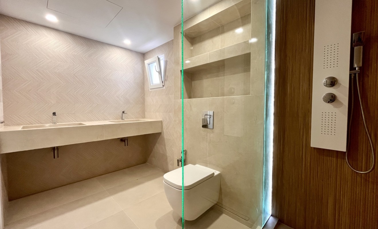 Sale - Villa - Los Balcones