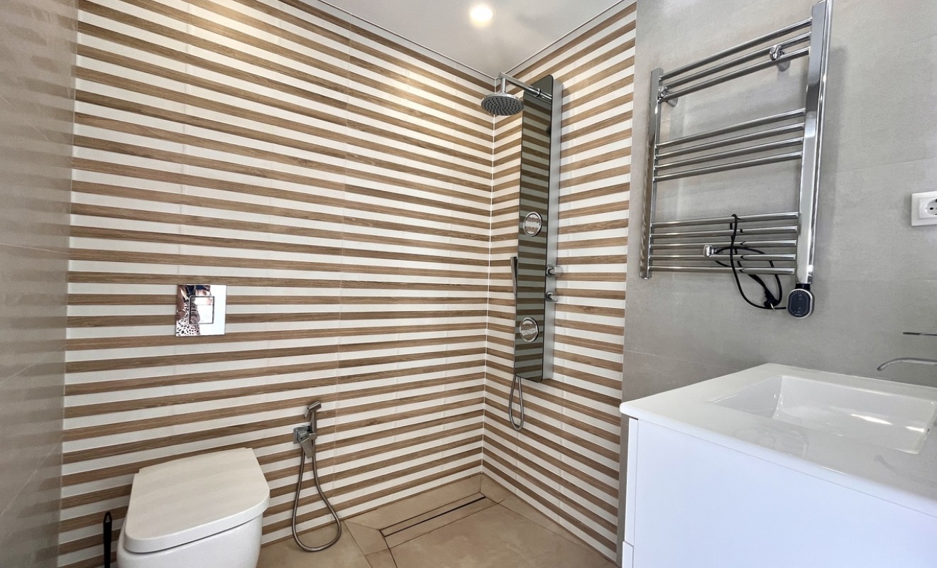 Sale - Villa - Los Balcones