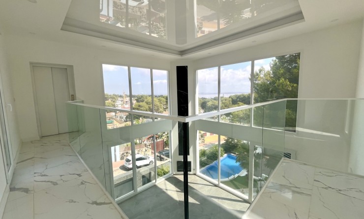 Sale - Villa - Los Balcones