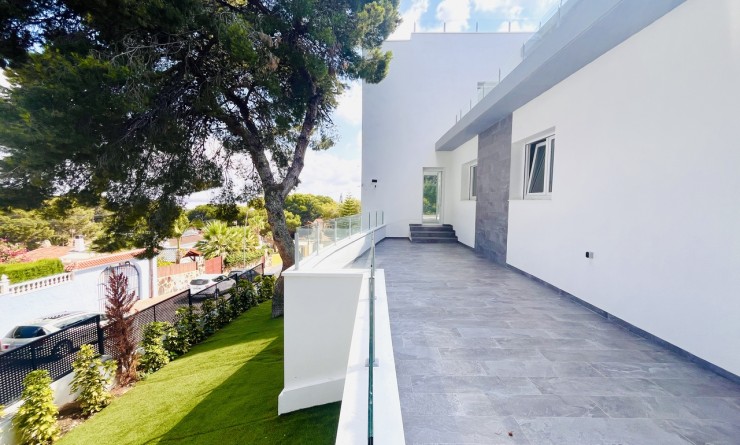 Sale - Villa - Los Balcones