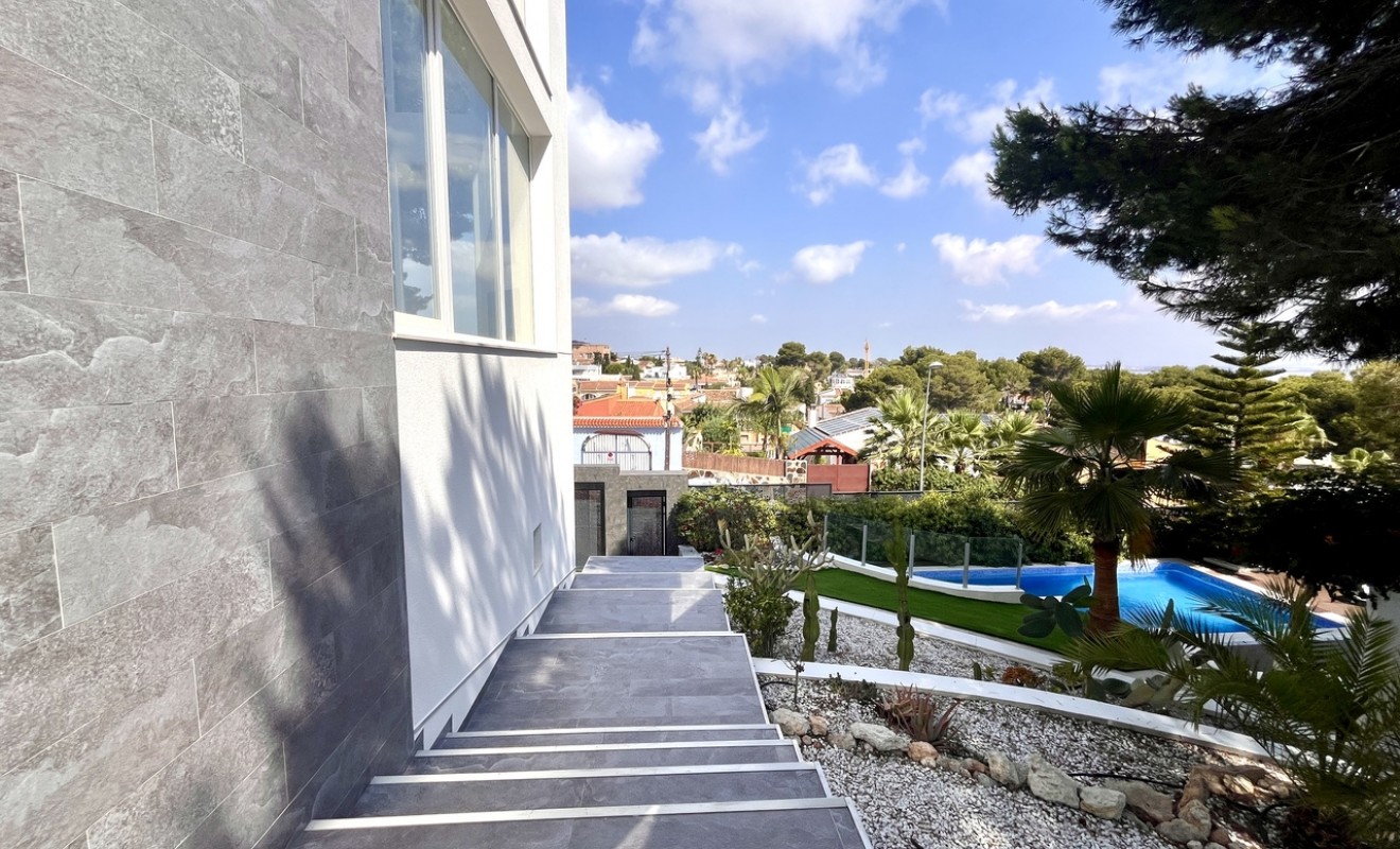 Sale - Villa - Los Balcones