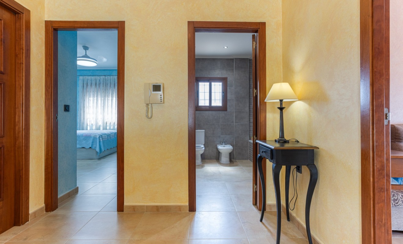 Sale - Detached villa - Los Montesinos - La herrada