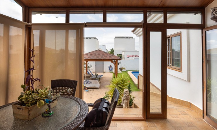 Sale - Detached villa - Los Montesinos - La herrada