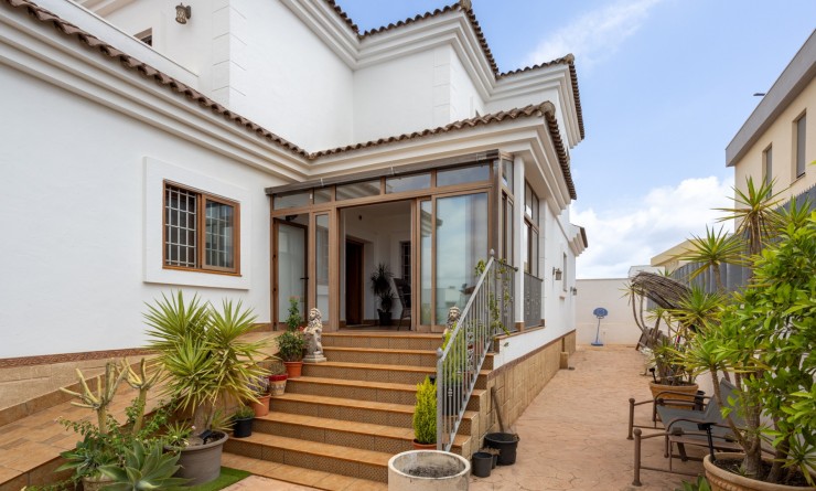 Sale - Detached villa - Los Montesinos - La herrada