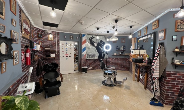 Revente - Commercial Unit - Guardamar del Segura