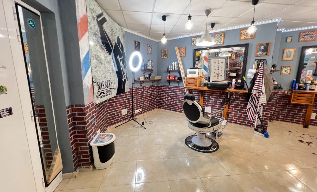 Revente - Commercial Unit - Guardamar del Segura