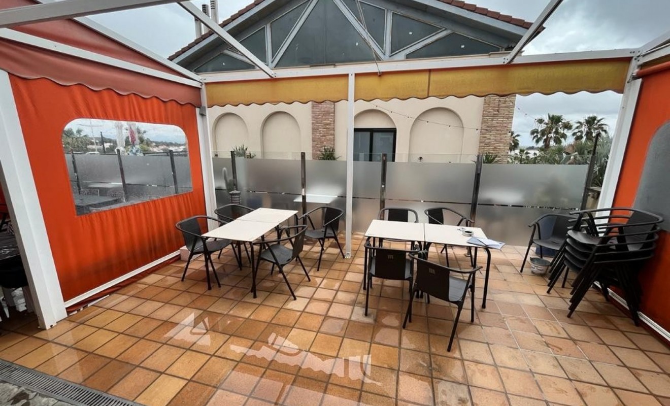 Sale - Commercial - Algorfa - La Finca Golf Resort