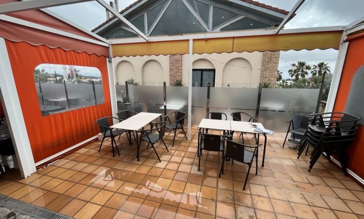 Sale - Commercial - Algorfa - La Finca Golf Resort