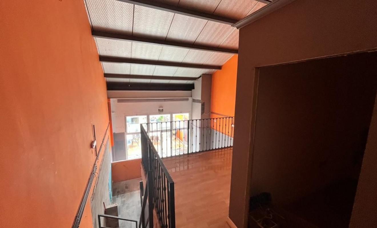 Sale - Commercial - Algorfa - La Finca Golf Resort