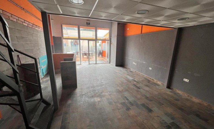 Sale - Commercial - Algorfa - La Finca Golf Resort