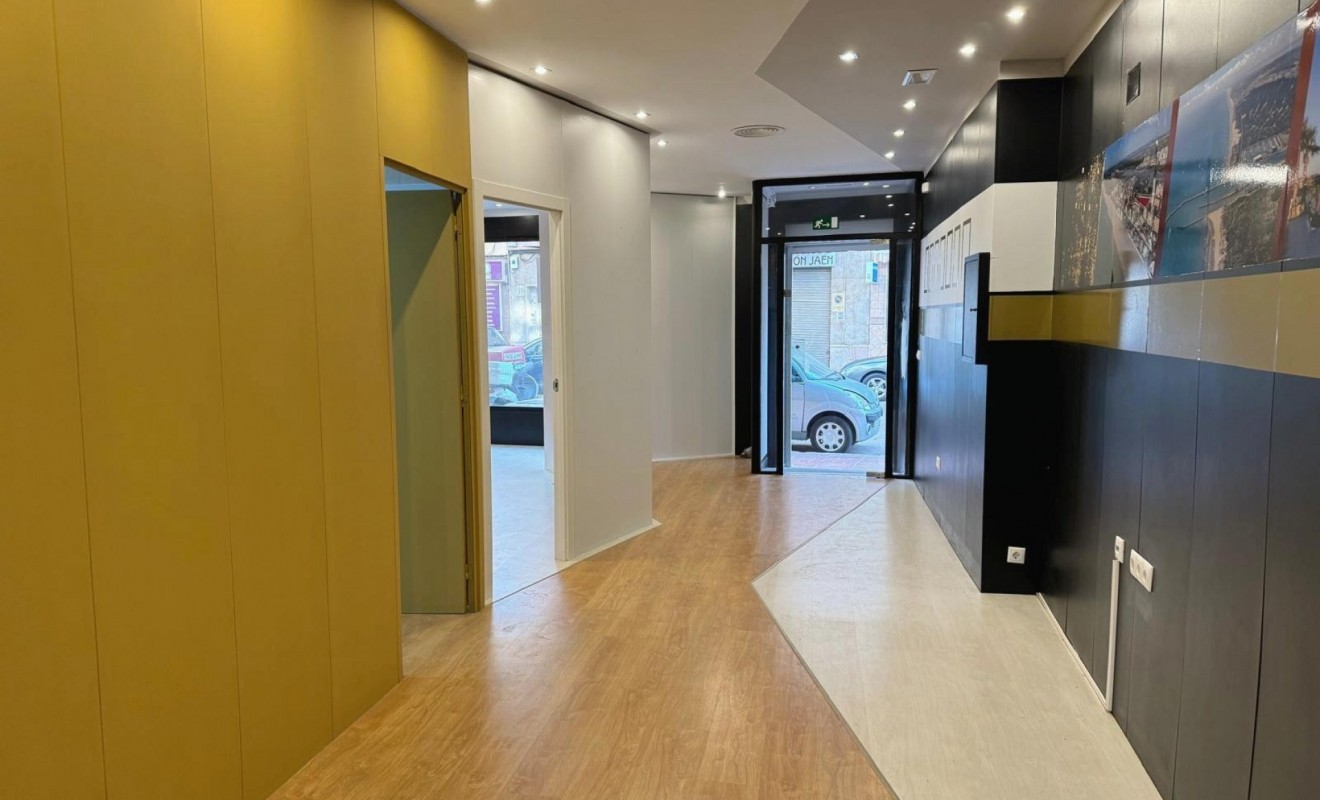 Sale - Commercial - Guardamar del Segura - Centro