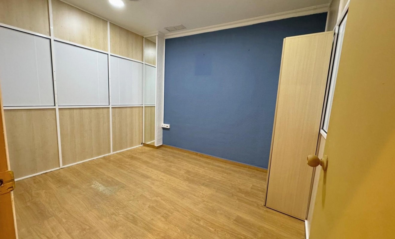 Sale - Commercial - Guardamar del Segura - Centro