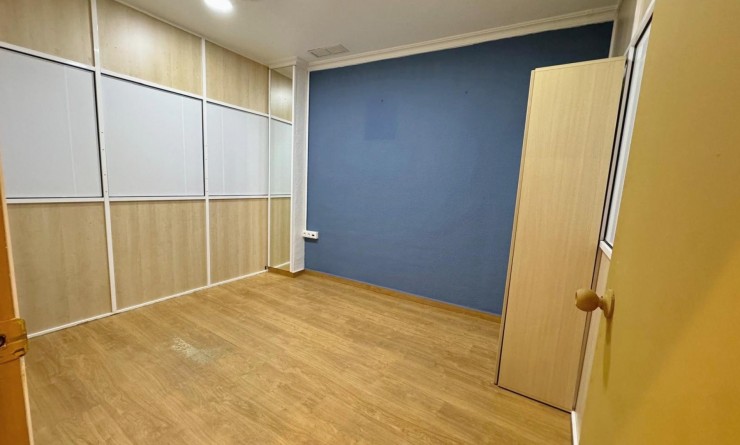 Sale - Commercial - Guardamar del Segura - Centro