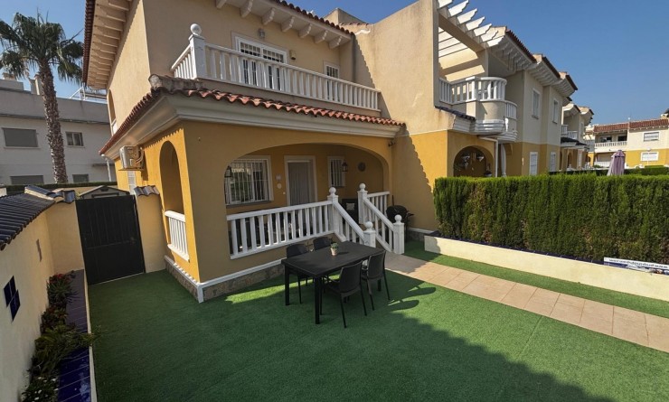 Sale - Townhouse - Ciudad Quesada