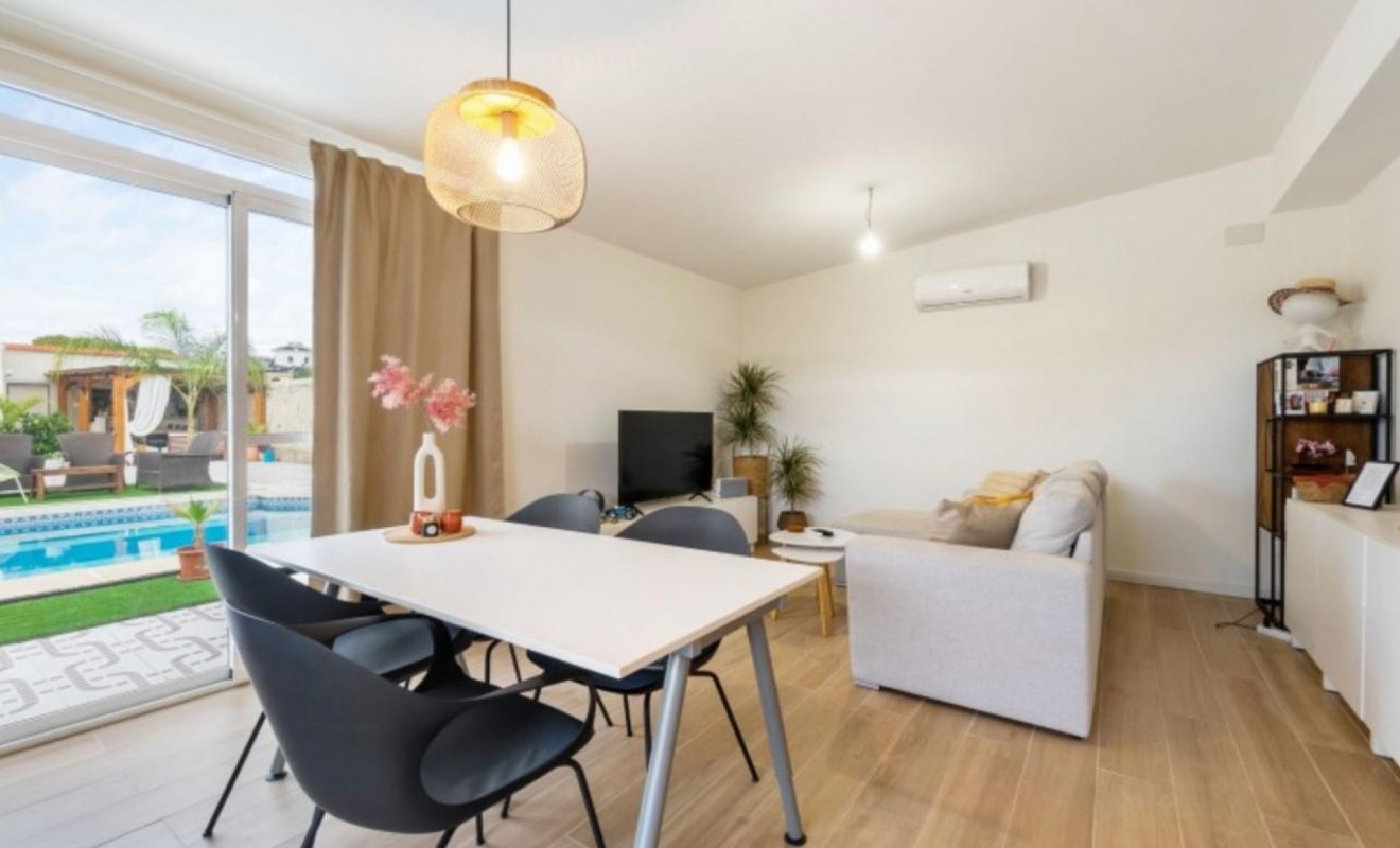 Wederverkoop - Villa / Detached - Ciudad Quesada - Quesada Center