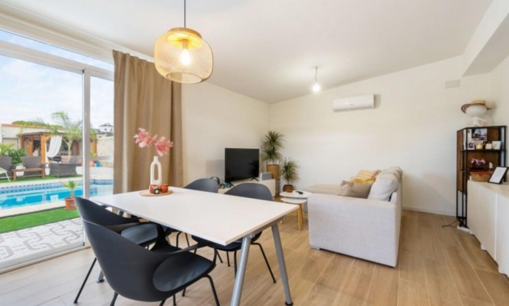 Wederverkoop - Villa / Detached - Ciudad Quesada - Quesada Center