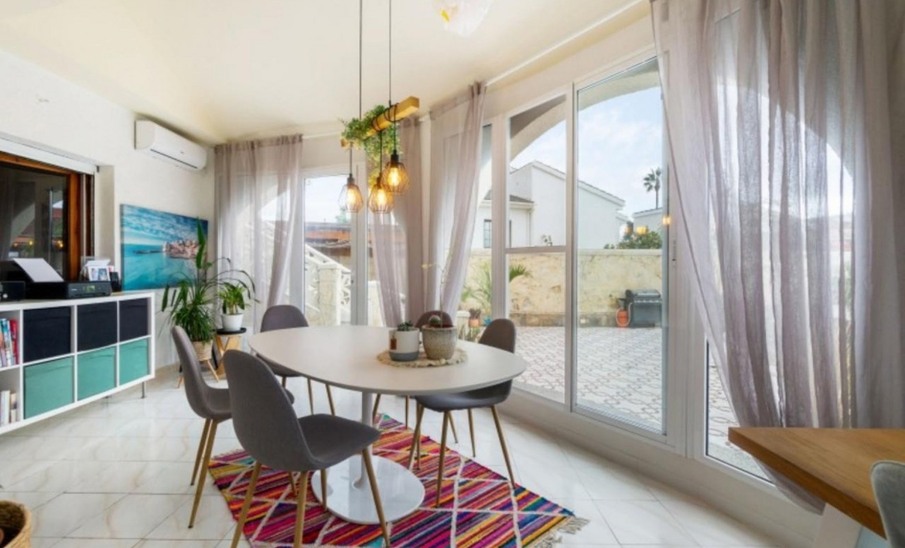 Wederverkoop - Villa / Detached - Ciudad Quesada - Quesada Center