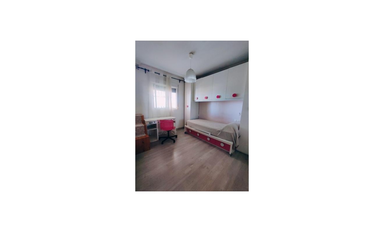 Wederverkoop - Villa - Torrevieja - Aguas Nuevas