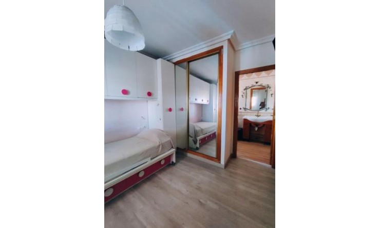 Wederverkoop - Villa - Torrevieja - Aguas Nuevas