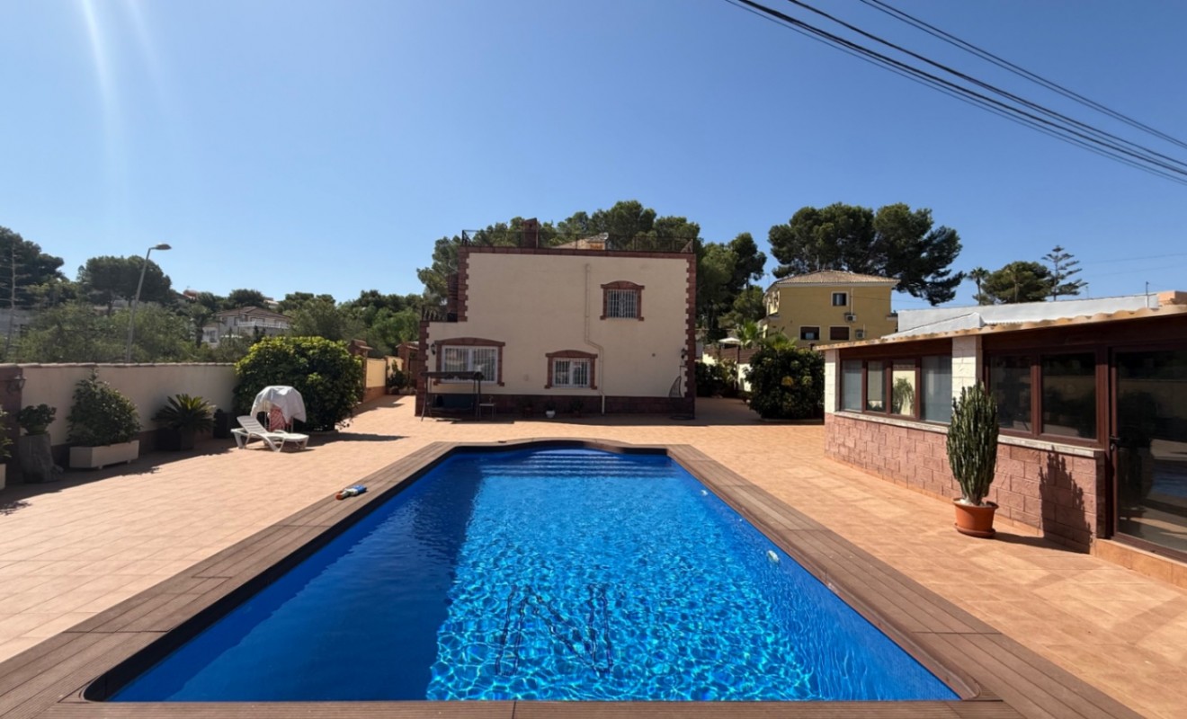 Wederverkoop - detached_house - Torrevieja - Costa Blanca Sur