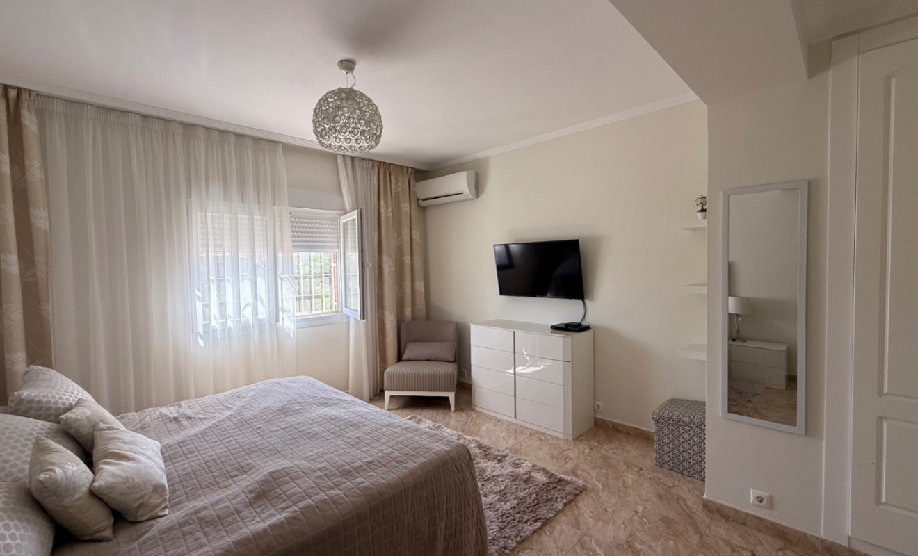 Wederverkoop - detached_house - Torrevieja - Costa Blanca Sur