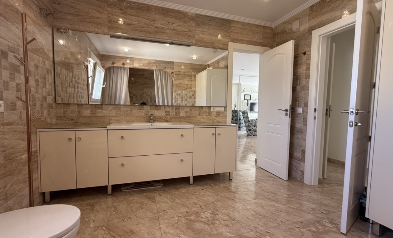 Wederverkoop - detached_house - Torrevieja - Costa Blanca Sur