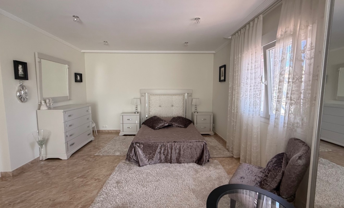 Wederverkoop - detached_house - Torrevieja - Costa Blanca Sur